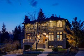 Photo 1: 818 Hillcrest Avenue SW in Calgary: Upper Mount Royal Detached for sale : MLS®# A2125652