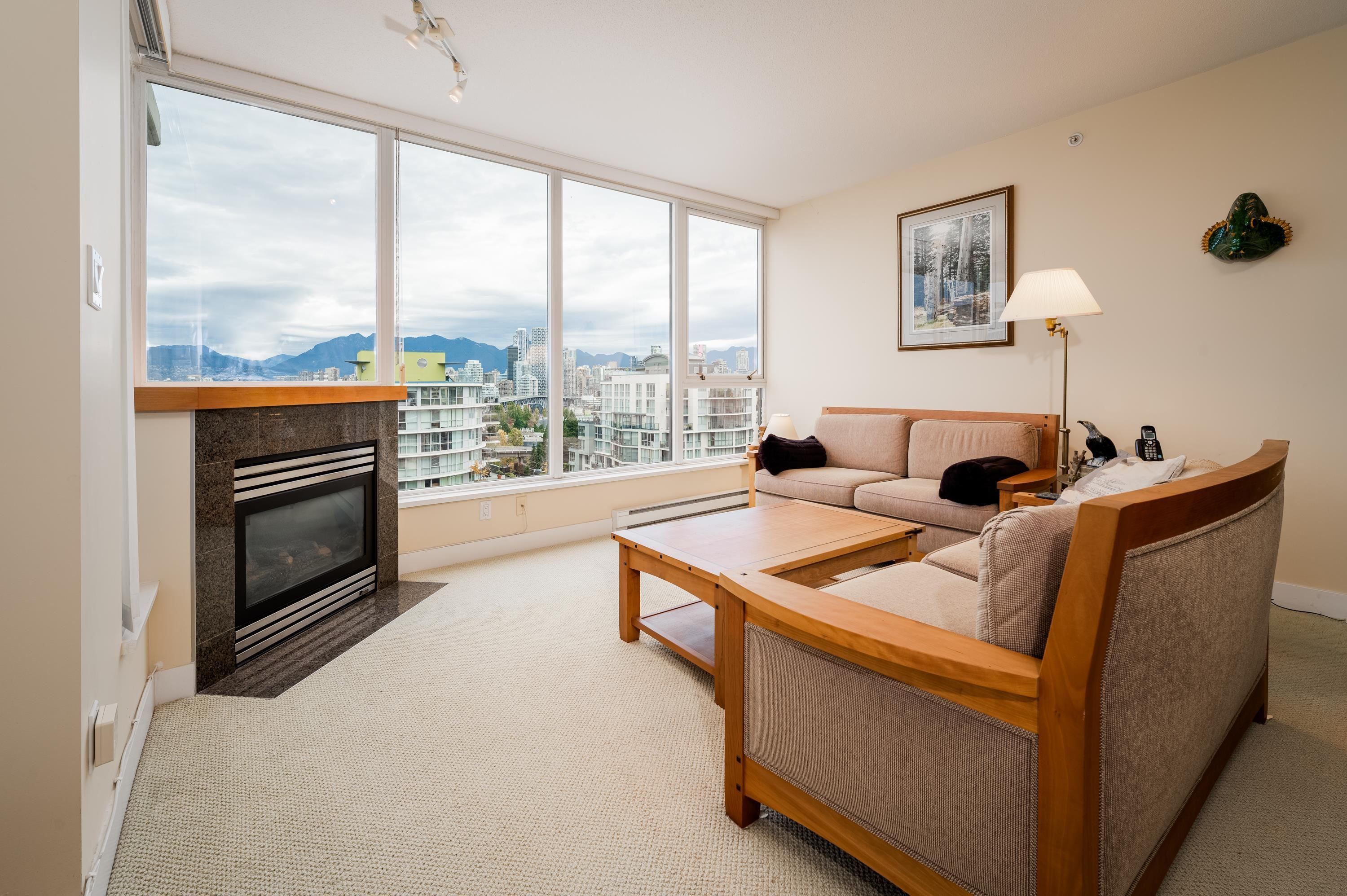 Main Photo: 904 1483 W 7TH Avenue in Vancouver: Fairview VW Condo for sale in "VERONA OF PORTICO" (Vancouver West)  : MLS®# R2637793