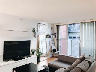 Photo 3: 703 168 POWELL Street in Vancouver: Downtown VE Condo for sale in "SMART" (Vancouver East)  : MLS®# R2534188