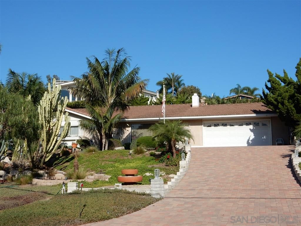 Main Photo: SOLANA BEACH House for rent : 3 bedrooms : 1164 Solana Drive in Del Mar