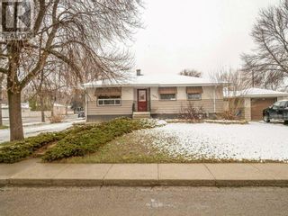 Photo 1: 1205 15 Street S in Lethbridge: House for sale : MLS®# A2120651