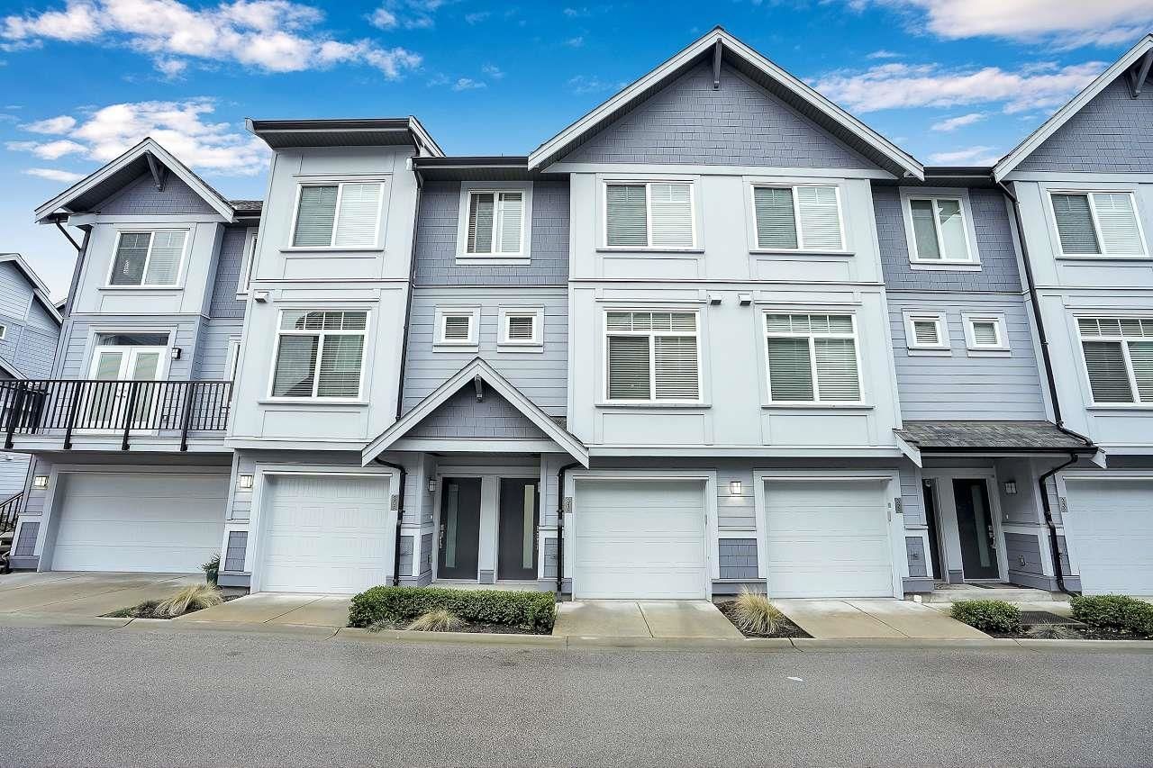 Main Photo: 31 19239 70 Avenue in Surrey: Clayton Townhouse for sale in "Clayton Station" (Cloverdale)  : MLS®# R2751338