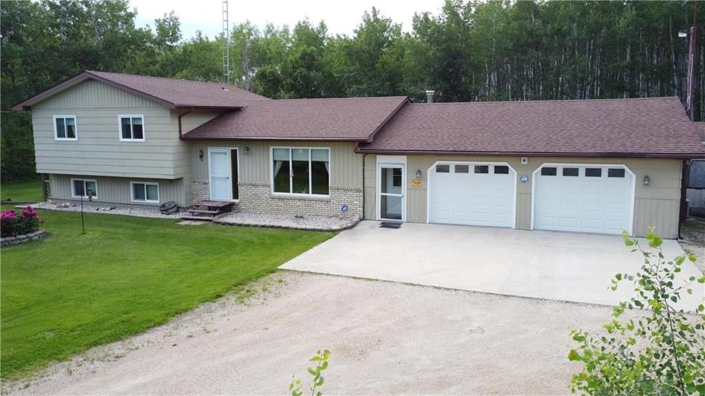 Main Photo: 38029 Clearspring Road in Steinbach: R16 Residential for sale : MLS®# 202215619