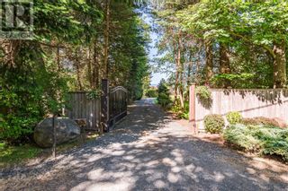 Photo 38: 2352 Seabank Rd in Courtenay: House for sale : MLS®# 930368