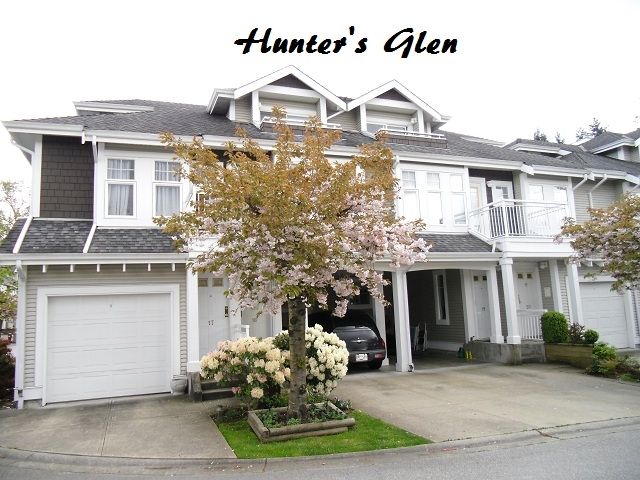 Main Photo: 18 9036 208TH Street in Langley: Walnut Grove Townhouse for sale in "Hunter's Glen" : MLS®# F1211739