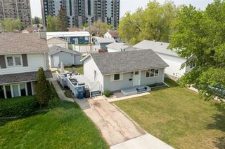 Photo 18: 500 Kirkfield Street in Winnipeg: Westwood Residential for sale (5G)  : MLS®# 202314369