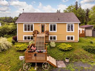 Photo 1: 1425 Stewiacke Road in West St Andrews: 105-East Hants/Colchester West Residential for sale (Halifax-Dartmouth)  : MLS®# 202214461