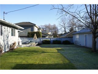 Photo 9: 4376 PINEWOOD Crescent in Burnaby: Garden Village House for sale (Burnaby South)  : MLS®# V1037956