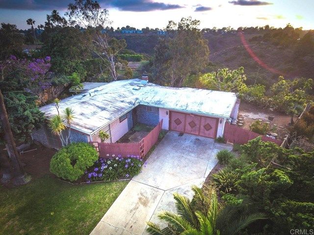 Main Photo: House for sale : 3 bedrooms : 3262 Via Bartolo in San Diego