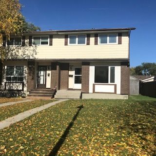 Main Photo: 47 Rudolph Bay in Winnipeg: Single Family Attached for sale (3E) 