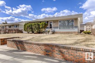 Photo 2: 11036 152 Street in Edmonton: Zone 21 House for sale : MLS®# E4383466