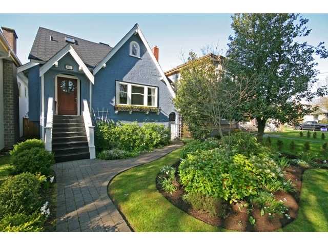 Main Photo: 3327 W 14TH Avenue in Vancouver: Kitsilano House for sale (Vancouver West)  : MLS®# V888957