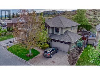Photo 3: 5254 Cobble Crescent in Kelowna: House for sale : MLS®# 10313118