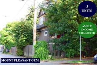 Photo 1: 2536 GUELPH Street in Vancouver: Mount Pleasant VE House for sale (Vancouver East)  : MLS®# R2493530