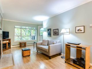 Photo 4: 215 555 W 14TH Avenue in Vancouver: Fairview VW Condo for sale in "Cambridge Place" (Vancouver West)  : MLS®# R2470013