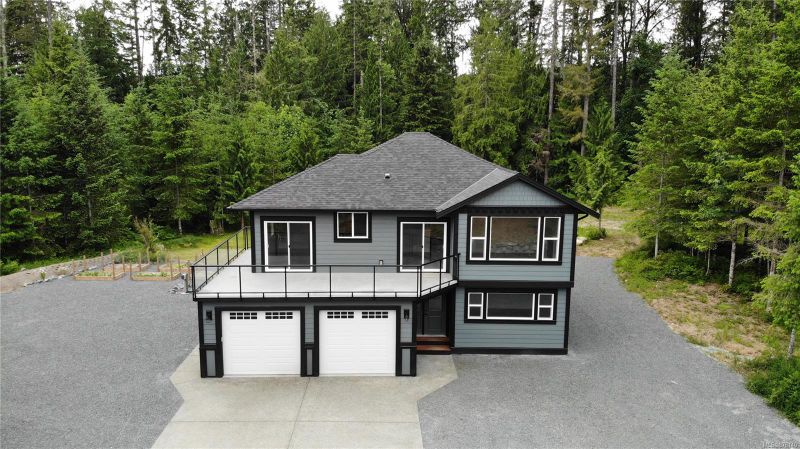FEATURED LISTING: 4574 Westwood Rd Duncan