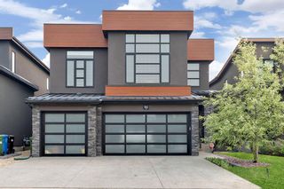 Photo 1: 86 West Point Mews SW in Calgary: West Springs Detached for sale : MLS®# A2049502