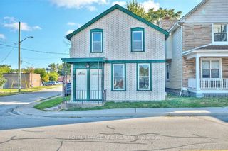 Photo 1: 58 Court Street in St. Catharines: House (2-Storey) for sale : MLS®# X8106718