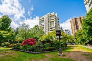 Photo 1: 1404 4200 MAYBERRY Street in Burnaby: Metrotown Condo for sale in "TIMES SQUARE" (Burnaby South)  : MLS®# R2805822