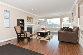 Photo 3: 2874 153A ST in Surrey: King George Corridor House for sale in "MAYFIELD" (South Surrey White Rock)  : MLS®# F1300140