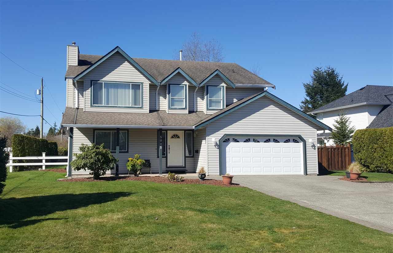 Main Photo: 5005 214A Street in Langley: Murrayville House for sale in "Murrayville" : MLS®# R2354511