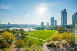 Photo 1: 7B 199 DRAKE Street in Vancouver: Yaletown Condo for sale in "CONCORDIA 1" (Vancouver West)  : MLS®# R2829319