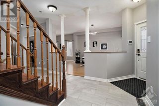 Photo 3: 102 STONEWAY DRIVE in Ottawa: House for sale : MLS®# 1385122