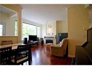 Photo 2: 4 3033 TERRAVISTA Place in Port Moody: Port Moody Centre Townhouse for sale in "GLENMORE" : MLS®# V896446