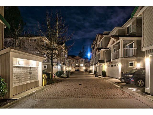 Main Photo: 32 12711 64TH Avenue in Surrey: West Newton Townhouse for sale : MLS®# F1431624
