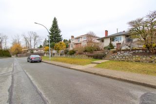 Photo 3: 6159 DAWSON Street in Burnaby: Parkcrest House for sale (Burnaby North)  : MLS®# R2653696