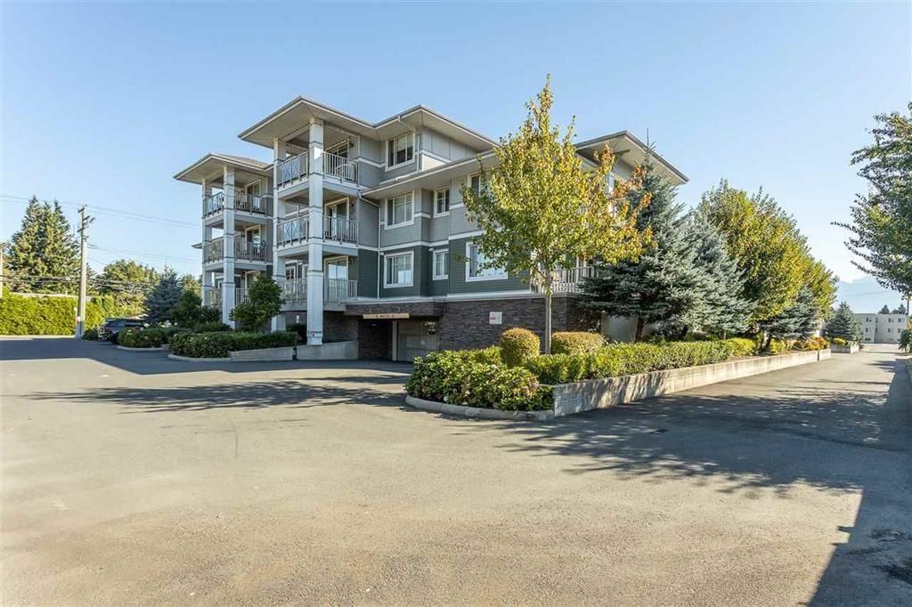 Main Photo: 212 46262 FIRST Avenue in Chilliwack: Chilliwack E Young-Yale Condo for sale : MLS®# R2621276