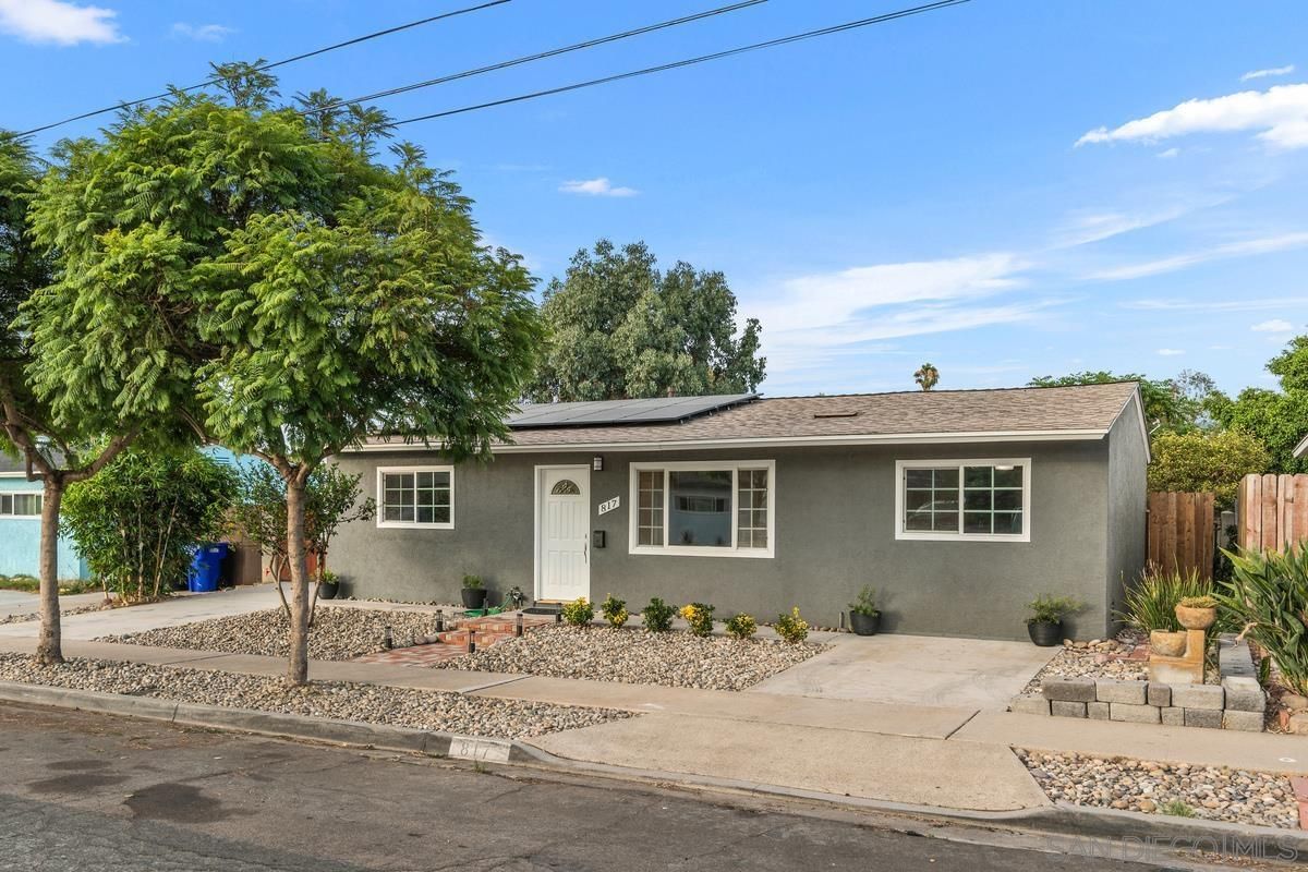 Main Photo: LEMON GROVE House for sale : 3 bedrooms : 817 Sunnyside Ave in San Diego