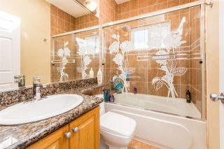 Photo 16: 496 E 59TH Avenue in Vancouver: South Vancouver House for sale (Vancouver East)  : MLS®# R2353574