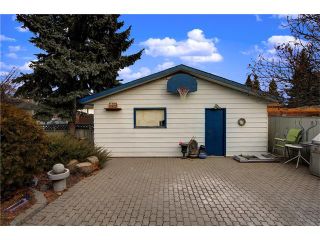 Photo 2: 7944 HUNTWICK Hill(S) NE in Calgary: Huntington Hills House for sale : MLS®# C4106885