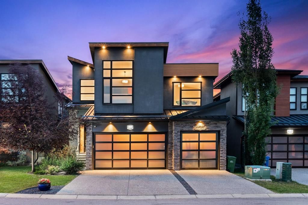 Main Photo: 69 West Point Close SW in Calgary: West Springs Detached for sale : MLS®# A2070898