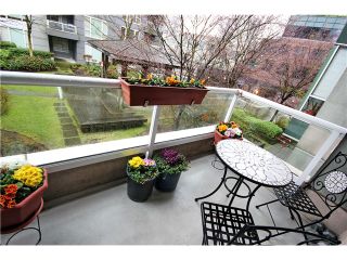 Photo 16: 207 3488 VANNESS Avenue in Vancouver: Collingwood VE Condo for sale in "ALEXANDER COURT" (Vancouver East)  : MLS®# V1052976