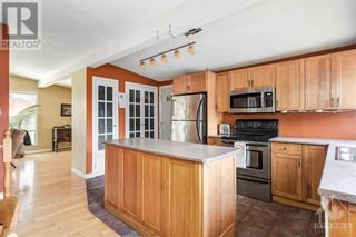 Photo 13: 894 AMYOT AVENUE in Ottawa: House for sale : MLS®# 1384344
