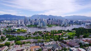 Photo 2: 900 1235 W BROADWAY in Vancouver: Fairview VW Condo for sale in "POINTE LA BELLE" (Vancouver West)  : MLS®# R2868661