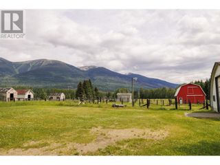Photo 2: 1090 DYKE ROAD in McBride: House for sale : MLS®# R2790221