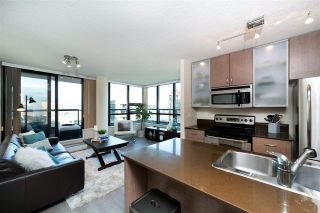 Photo 2: 2802 909 MAINLAND STREET in Vancouver: Yaletown Condo for sale (Vancouver West)  : MLS®# R2505728