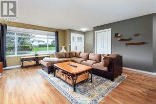 Photo 5: 2856 Muir Rd in Courtenay: House for sale : MLS®# 959686