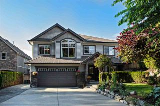 Photo 1: 8550 DOERKSEN Drive in Mission: Mission BC House for sale : MLS®# R2084390