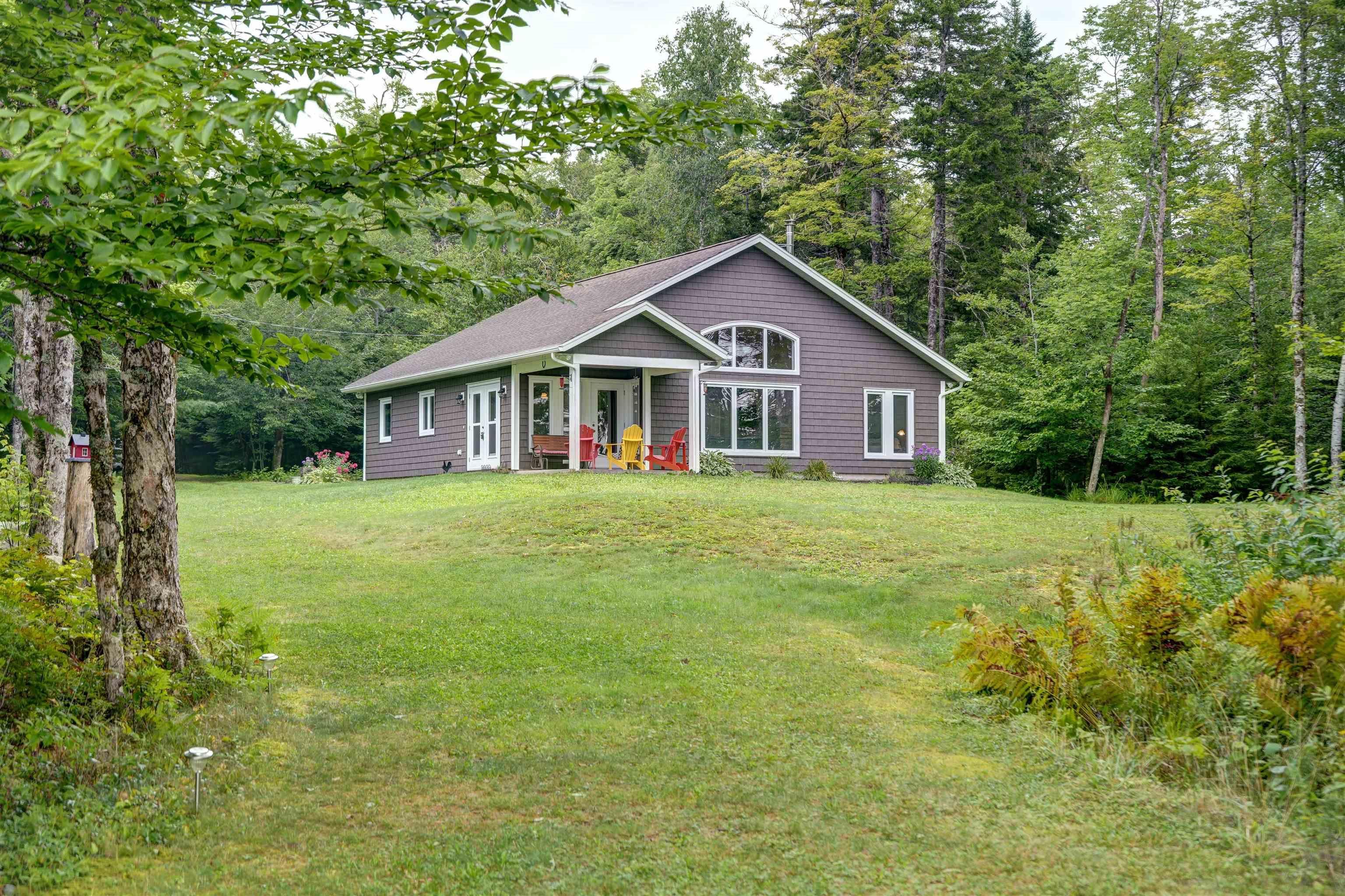 Main Photo: 285 Eagle Rock Drive in Franey Corner: 405-Lunenburg County Residential for sale (South Shore)  : MLS®# 202317886