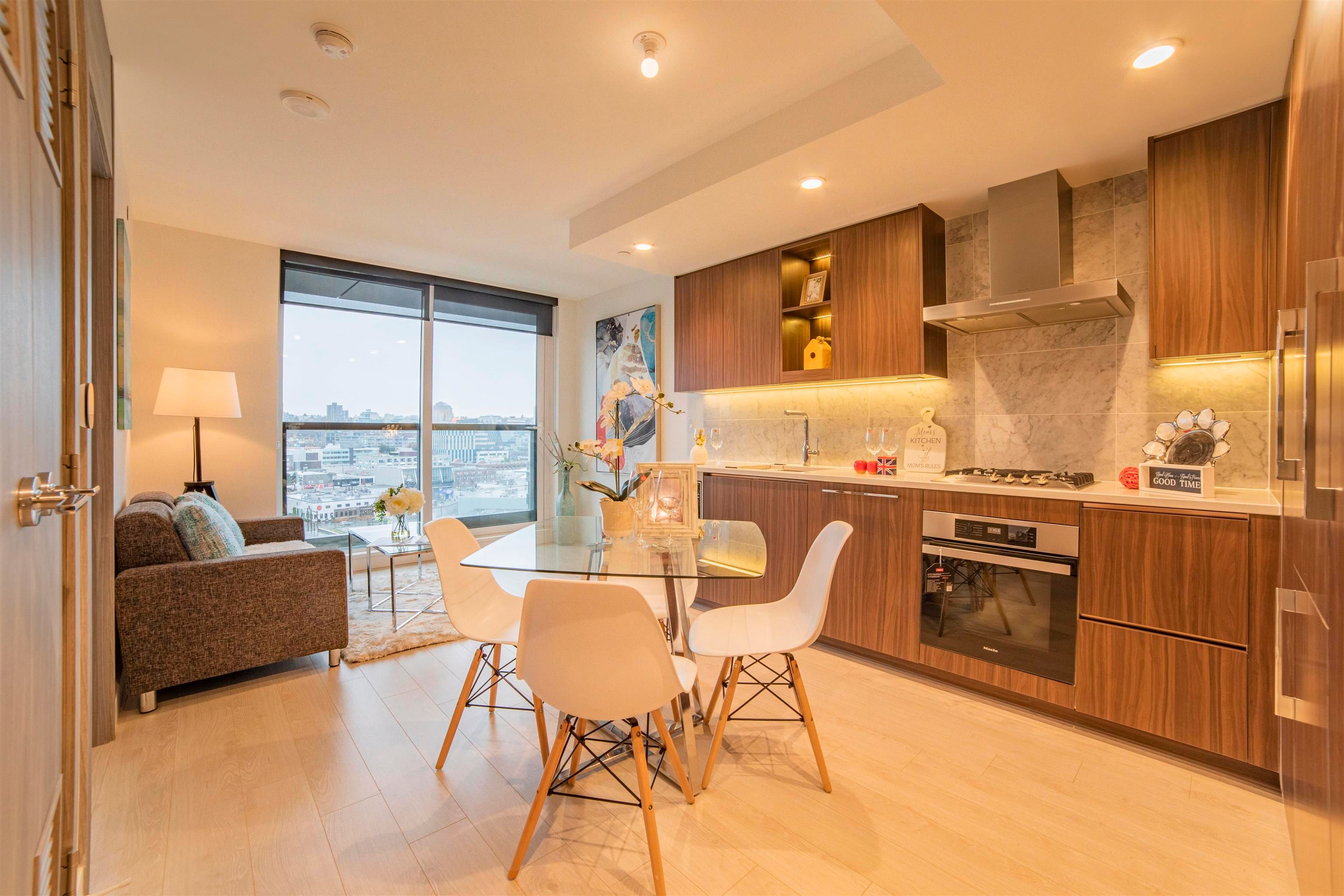Main Photo: 1415 1768 COOK Street in Vancouver: False Creek Condo for sale (Vancouver West)  : MLS®# R2635235