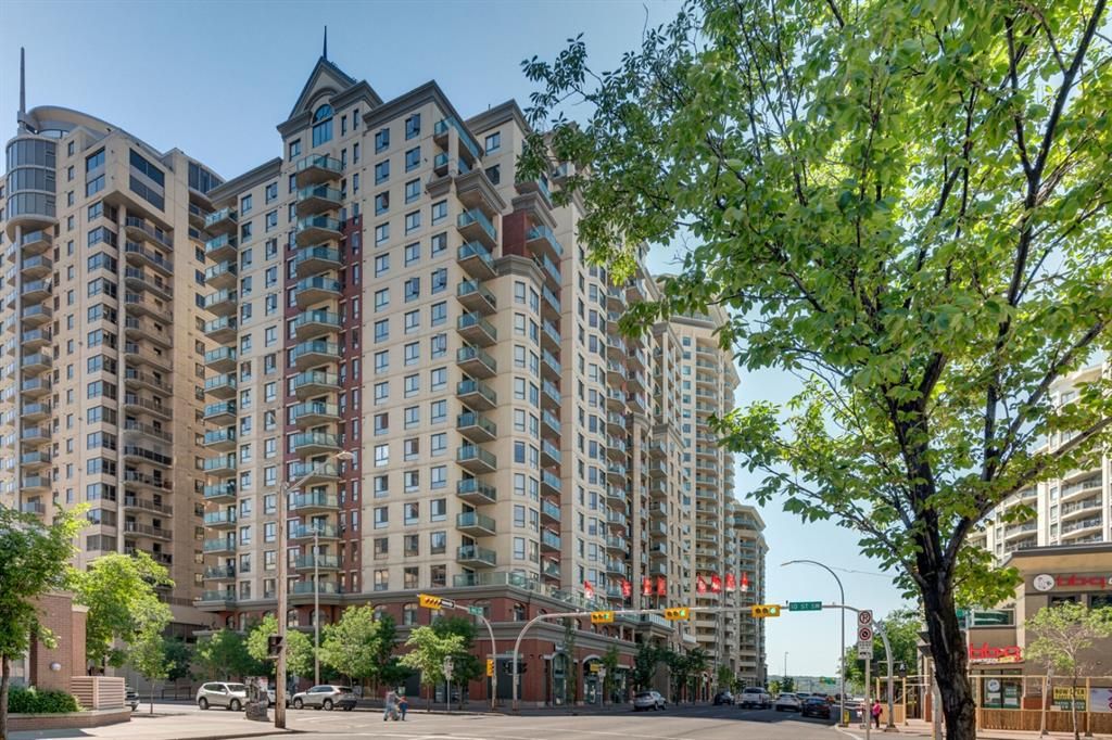 Main Photo: 1017 1111 6 Avenue SW in Calgary: Downtown West End Apartment for sale : MLS®# A1125716