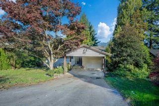 Photo 3: 2327 SONORA Drive in Coquitlam: Chineside House for sale : MLS®# R2832402