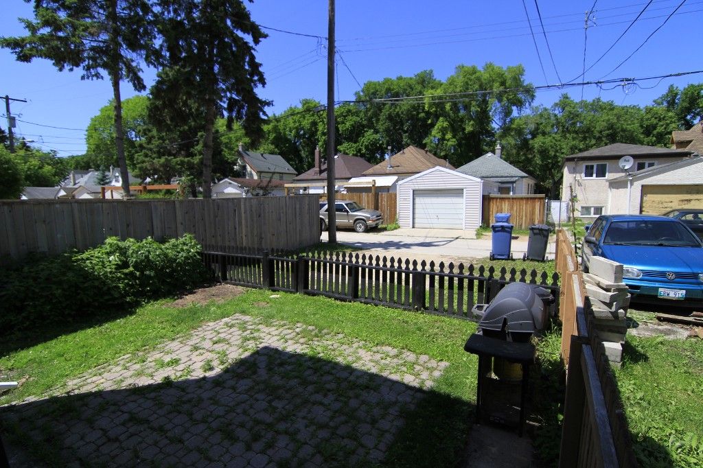 Photo 29: Photos: 333 Morley Avenue in Winnipeg: Fort Rouge / Crescentwood / Riverview Single Family Detached for sale (South Winnipeg)  : MLS®# 1313550