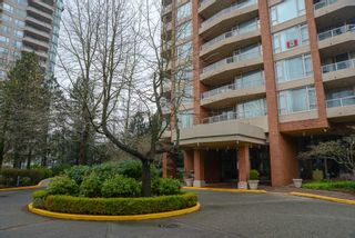 Photo 4: 1703 4657 HAZEL Street in Burnaby: Forest Glen BS Condo for sale (Burnaby South)  : MLS®# R2236882