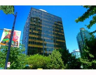 Photo 9: 1012 1333 W GEORGIA Street in Vancouver: Coal Harbour Condo for sale in "QUBE" (Vancouver West)  : MLS®# V658103