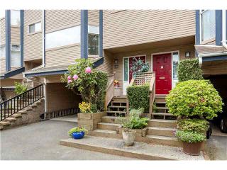 Photo 2: 39 1195 FALCON Drive in Coquitlam: Eagle Ridge CQ Townhouse for sale in "THE COURTYARDS" : MLS®# V1122846